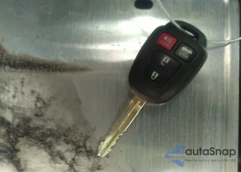 2015 Toyota Corolla L z USA, uszkodzony, nr VIN 2T1BURHE9FC417455